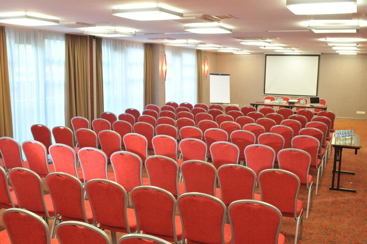 Centrum Wypoczynkowo-Konferencyjne Solaris วาเซ ภายนอก รูปภาพ